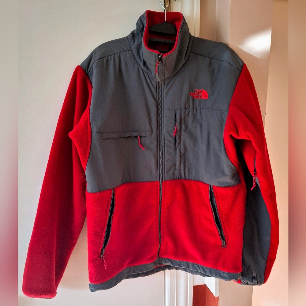 The North Face Men's  Red and Gray Denali Full Zip Jacket Size Med Fleece Lined